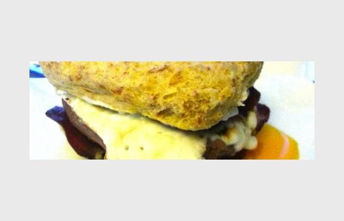 Régime Dukan (recette minceur) : Burger gourmand  #dukan https://www.proteinaute.com/recette-burger-gourmand-10444.html