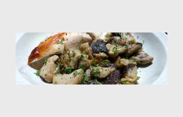 R�gime Dukan (recette minceur) : Poulet far�i aux c�pes #dukan https://www.proteinaute.com/recette-poulet-farci-aux-cepes-10599.html