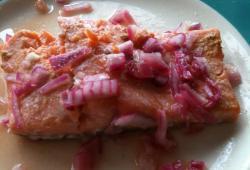 Recette Dukan : Truite en papillote Gingembre et Oignon Rouge