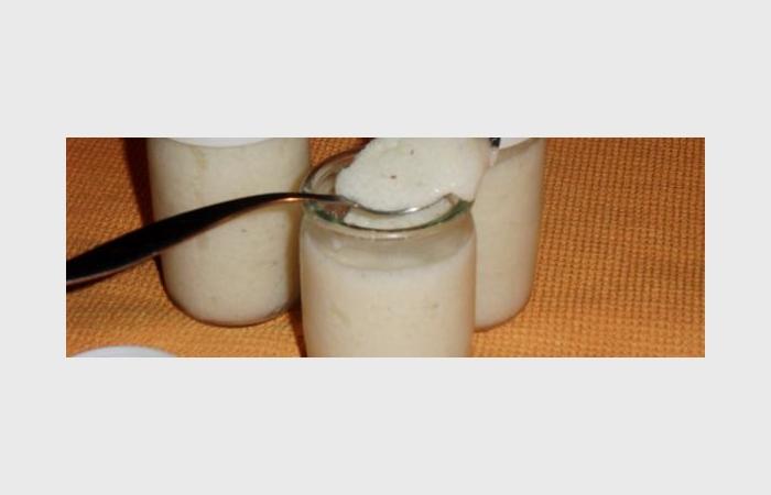 R�gime Dukan (recette minceur) : Yaourt au spyllium amande & orange #dukan https://www.proteinaute.com/recette-yaourt-au-spyllium-amande-orange-10930.html