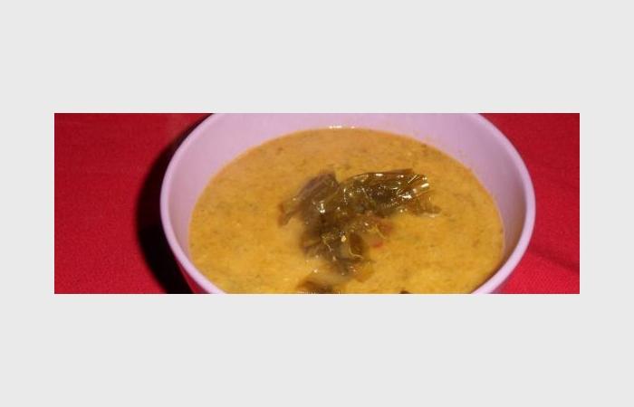 R�gime Dukan (recette minceur) : Soupe de thon aux laitues de mer #dukan https://www.proteinaute.com/recette-soupe-de-thon-aux-laitues-de-mer-11037.html