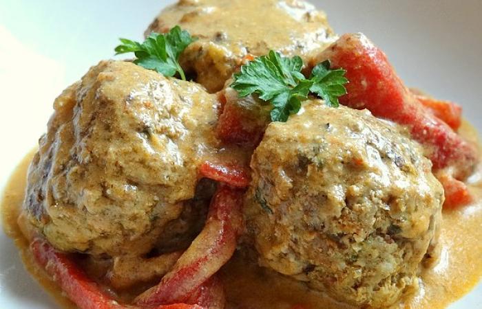 R�gime Dukan (recette minceur) : Boulettes de veau au curry et poivrons #dukan https://www.proteinaute.com/recette-boulettes-de-veau-au-curry-et-poivrons-11111.html