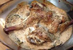 Recette Dukan : Cuisse de lapin délicieuse sur lit de courgette et champignons crémeux 