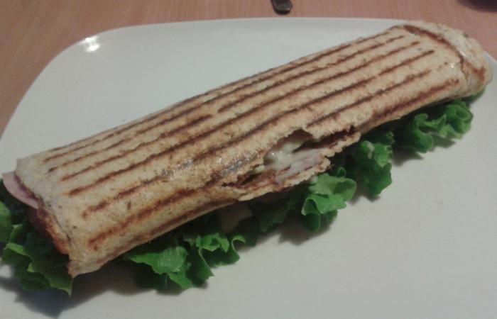 R�gime Dukan (recette minceur) : Galette aux sons fa�on panini #dukan https://www.proteinaute.com/recette-galette-aux-sons-facon-panini-11390.html