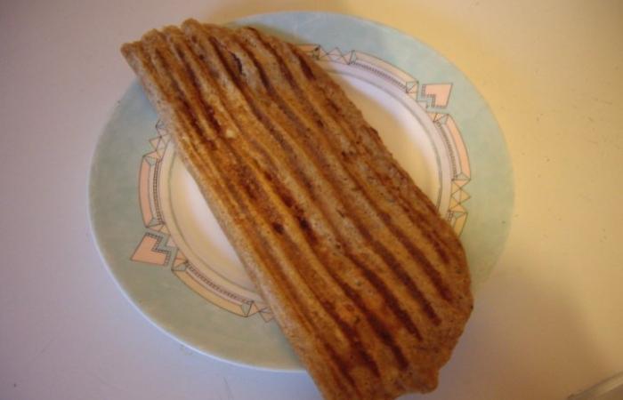 R�gime Dukan (recette minceur) : Galette Dukan fa�on panini #dukan https://www.proteinaute.com/recette-galette-dukan-facon-panini-1141.html