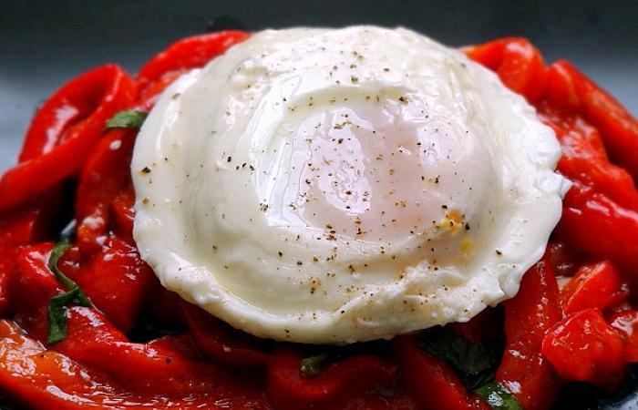 Régime Dukan (recette minceur) : Oeuf poché express (micro-ondes) #dukan https://www.proteinaute.com/recette-oeuf-poche-express-micro-ondes-11433.html