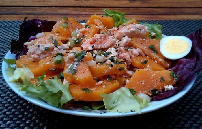 Régime Dukan (recette minceur) : Salade de courge au saumon  #dukan https://www.proteinaute.com/recette-salade-de-courge-au-saumon-11461.html