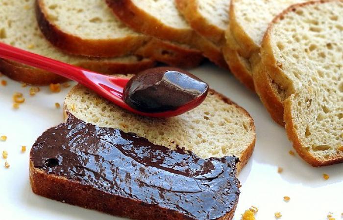 Régime Dukan (recette minceur) : Tatatella (pâte a tartiner choco-noisettes toutes phases) #dukan https://www.proteinaute.com/recette-tatatella-pate-a-tartiner-choco-noisettes-toutes-phases-11537.html