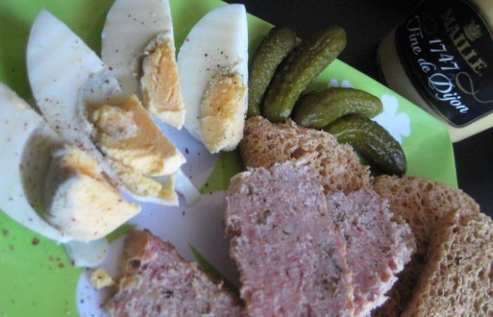 Régime Dukan (recette minceur) : Terrine de lapin #dukan https://www.proteinaute.com/recette-terrine-de-lapin-1155.html