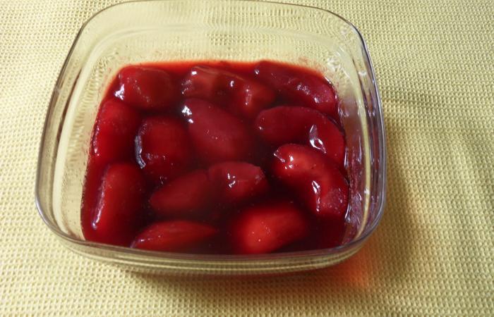 Régime Dukan (recette minceur) : Pomme et poire au sirop d'hibiscus #dukan https://www.proteinaute.com/recette-pomme-et-poire-au-sirop-d-hibiscus-11581.html