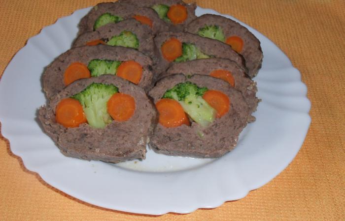 Régime Dukan (recette minceur) : Rôti de viande hachée farci #dukan https://www.proteinaute.com/recette-roti-de-viande-hachee-farci-11735.html