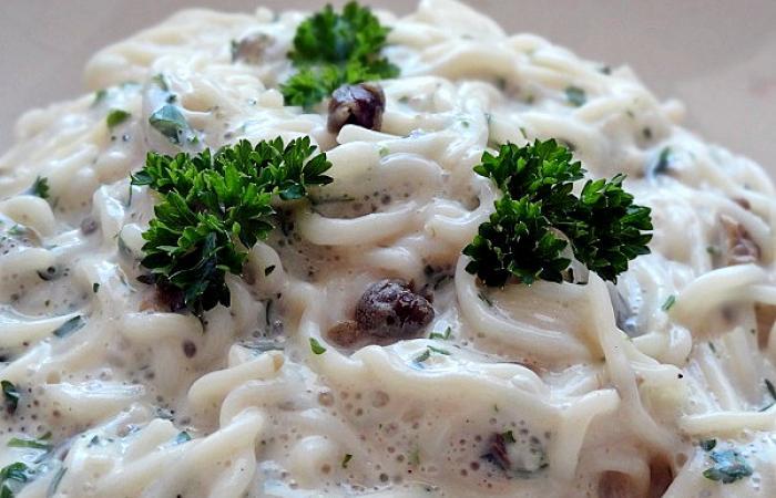 Régime Dukan (recette minceur) : Pasta all'aglio #dukan https://www.proteinaute.com/recette-pasta-all-aglio-11741.html