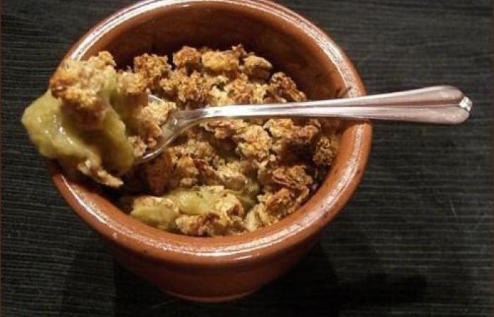 R�gime Dukan (recette minceur) : Crumble vanille rhubarbe #dukan https://www.proteinaute.com/recette-crumble-vanille-rhubarbe-120.html
