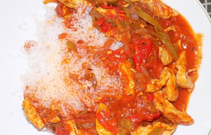 Régime Dukan (recette minceur) : Poulet basquaise #dukan https://www.proteinaute.com/recette-poulet-basquaise-12099.html