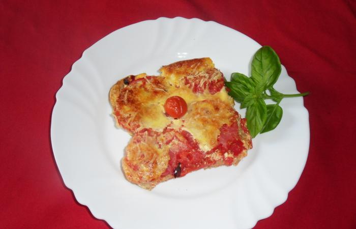 Régime Dukan (recette minceur) : Quiche à la tomate (pâte au pain rassis) #dukan https://www.proteinaute.com/recette-quiche-a-la-tomate-pate-au-pain-rassis-12101.html