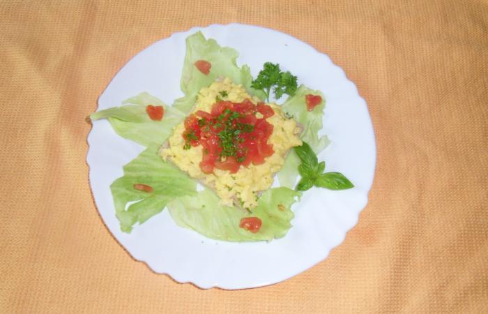 Régime Dukan (recette minceur) : Tartine aux œufs brouillés #dukan https://www.proteinaute.com/recette-tartine-aux-ufs-brouilles-12114.html
