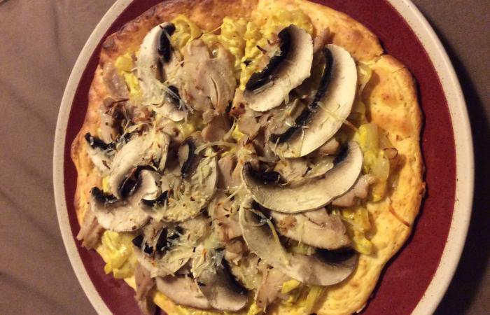 Régime Dukan (recette minceur) : Pizza poulet curry #dukan https://www.proteinaute.com/recette-pizza-poulet-curry-12163.html