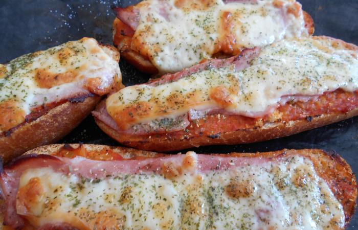 R�gime Dukan (recette minceur) : Bruschetta Jambon/Mozzarella #dukan https://www.proteinaute.com/recette-bruschetta-jambon-mozzarella-12197.html
