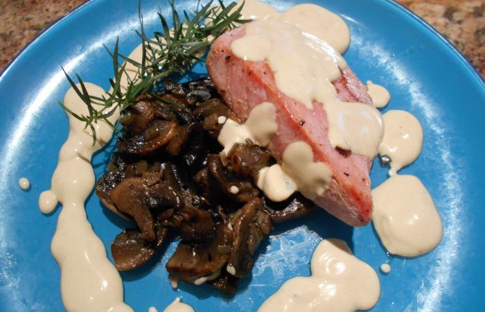 Régime Dukan (recette minceur) : Thon Rouge à la Crème #dukan https://www.proteinaute.com/recette-thon-rouge-a-la-creme-12207.html