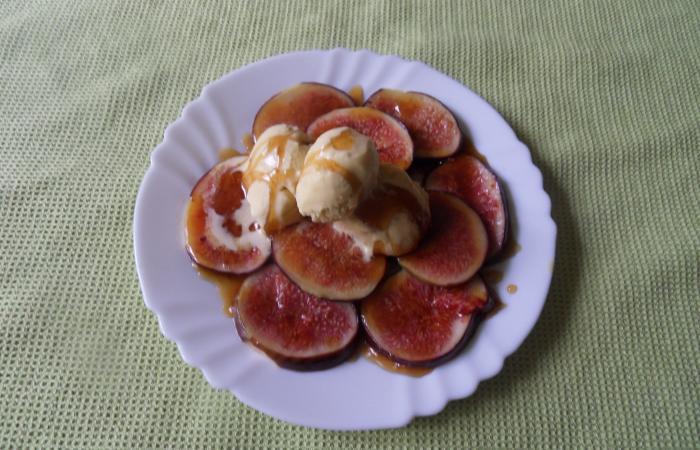 Régime Dukan (recette minceur) : Figue rôtie à la glace vanille #dukan https://www.proteinaute.com/recette-figue-rotie-a-la-glace-vanille-12213.html