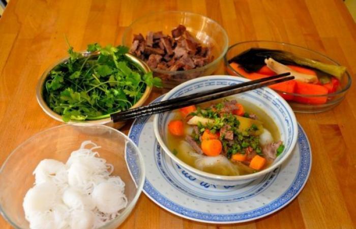 R�gime Dukan (recette minceur) : Pho au boeuf revisit� #dukan https://www.proteinaute.com/recette-pho-au-boeuf-revisite-1239.html