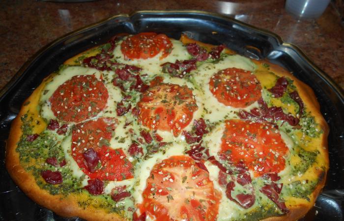 Régime Dukan (recette minceur) : Pizza au Pesto #dukan https://www.proteinaute.com/recette-pizza-au-pesto-12399.html