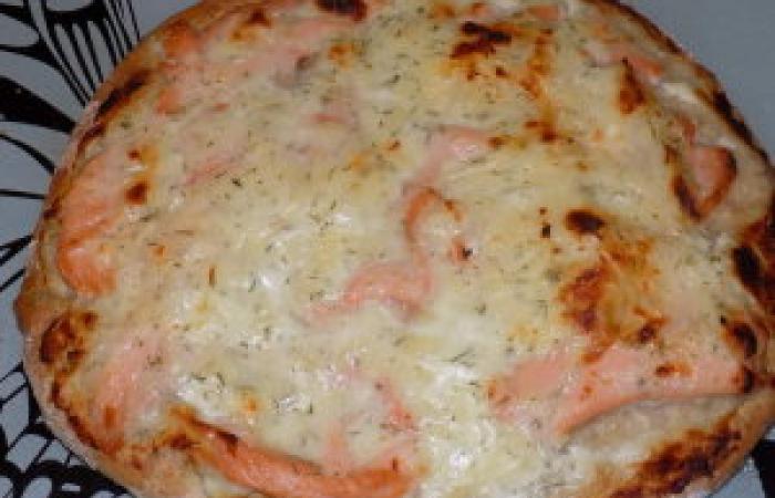 Régime Dukan (recette minceur) : Pizza nordique #dukan https://www.proteinaute.com/recette-pizza-nordique-12431.html
