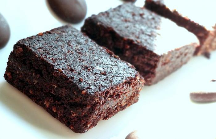 Régime Dukan (recette minceur) : Brownies express (toutes phases) #dukan https://www.proteinaute.com/recette-brownies-express-toutes-phases-12452.html