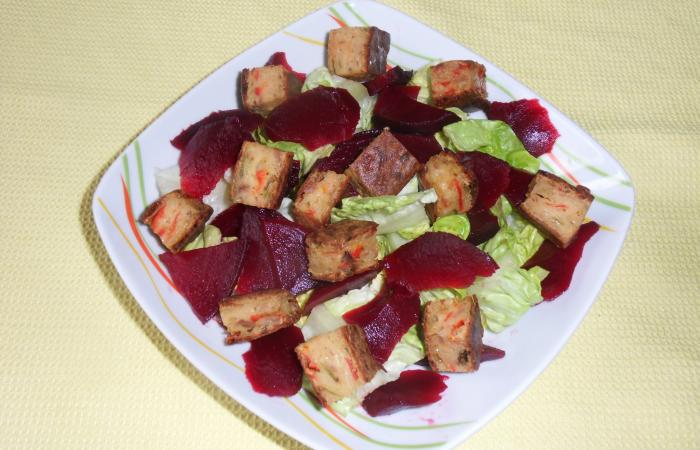 Salade aux croutons de thon rouge 