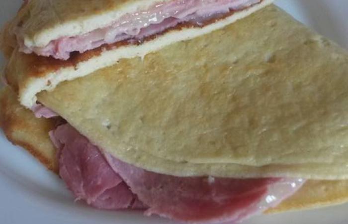 R�gime Dukan (recette minceur) : Cr�pe jambon fromage #dukan https://www.proteinaute.com/recette-crepe-jambon-fromage-12798.html