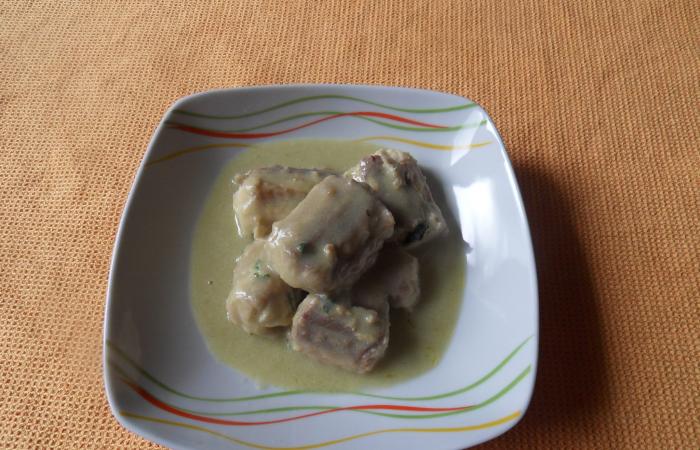 Régime Dukan (recette minceur) : Roussette à la crème d'ail #dukan https://www.proteinaute.com/recette-roussette-a-la-creme-d-ail-12890.html