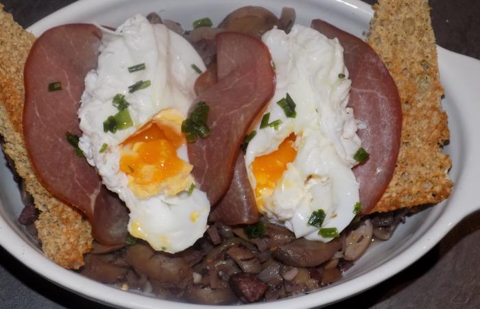 Régime Dukan (recette minceur) : Oeufs pochés en meurette #dukan https://www.proteinaute.com/recette-oeufs-poches-en-meurette-12906.html