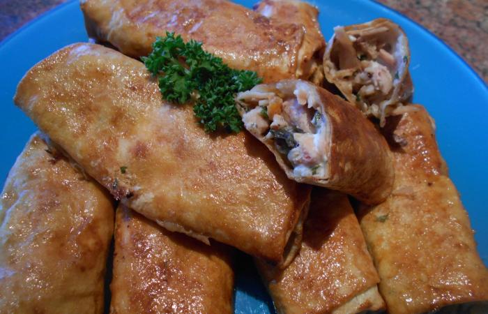 Régime Dukan (recette minceur) : Boureks au Poulet #dukan https://www.proteinaute.com/recette-boureks-au-poulet-12953.html