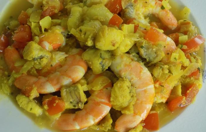 Rgime Dukan (recette minceur) : Curry de lotte au lait de coco #dukan https://www.proteinaute.com/recette-curry-de-lotte-au-lait-de-coco-12989.html