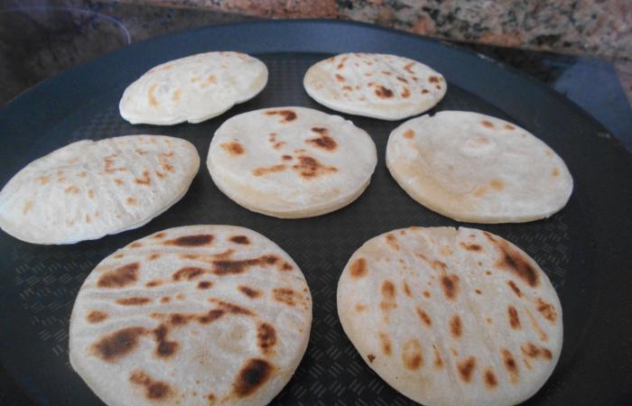 Régime Dukan (recette minceur) : Batbout - pain marocain #dukan https://www.proteinaute.com/recette-batbout-pain-marocain-13023.html