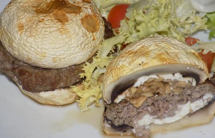 Régime Dukan (recette minceur) : Champi'burger #dukan https://www.proteinaute.com/recette-champi-burger-13055.html