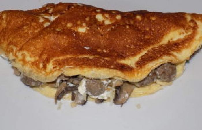 Rgime Dukan (recette minceur) : Omelette souffle boulettes et champignons #dukan https://www.proteinaute.com/recette-omelette-soufflee-boulettes-et-champignons-13071.html