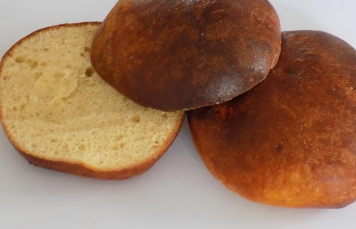 Régime Dukan (recette minceur) : Pains à hamburger #dukan https://www.proteinaute.com/recette-pains-a-hamburger-13210.html