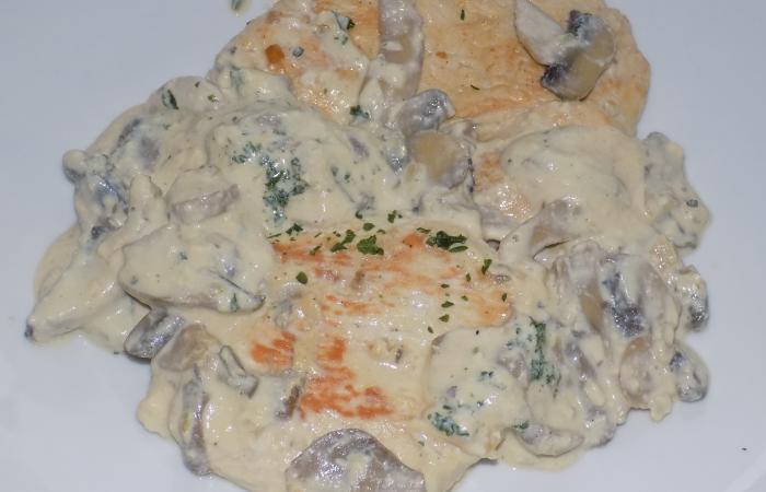 Rgime Dukan (recette minceur) : Escalopes  la normande #dukan https://www.proteinaute.com/recette-escalopes-a-la-normande-13230.html