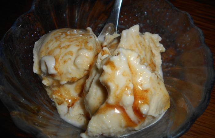 R�gime Dukan (recette minceur) : Glace Vanille-sauce Caramel #dukan https://www.proteinaute.com/recette-glace-vanille-sauce-caramel-13232.html