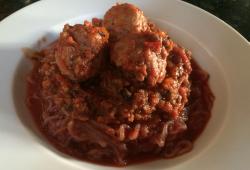 Recette Dukan : Spaghetti de konjac à la bolognaise aux petits légumes et boulettes de viandes
