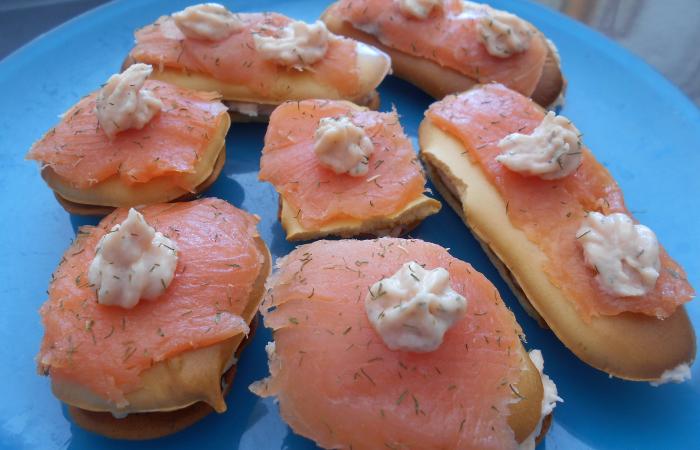 Régime Dukan (recette minceur) : Eclair ou chou au saumon #dukan https://www.proteinaute.com/recette-eclair-ou-chou-au-saumon-13354.html