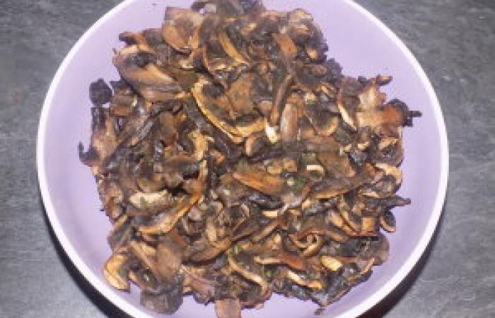 Régime Dukan (recette minceur) : Poélee de champignons #dukan https://www.proteinaute.com/recette-poelee-de-champignons-13394.html