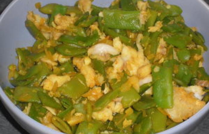 R�gime Dukan (recette minceur) : Po�l�e de haricots plats et colin #dukan https://www.proteinaute.com/recette-poelee-de-haricots-plats-et-colin-13418.html