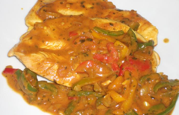 Régime Dukan (recette minceur) : Escalope de dinde sauce curry coco #dukan https://www.proteinaute.com/recette-escalope-de-dinde-sauce-curry-coco-13444.html