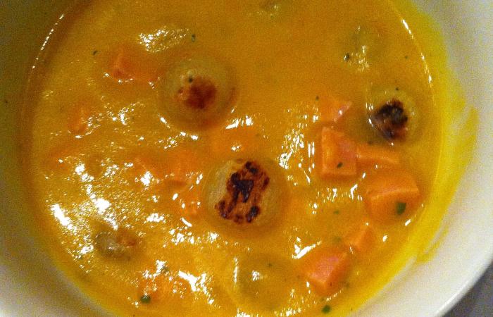 Régime Dukan (recette minceur) : Velouté de navets et carottes aux épices (thermomix) #dukan https://www.proteinaute.com/recette-veloute-de-navets-et-carottes-aux-epices-thermomix-13630.html