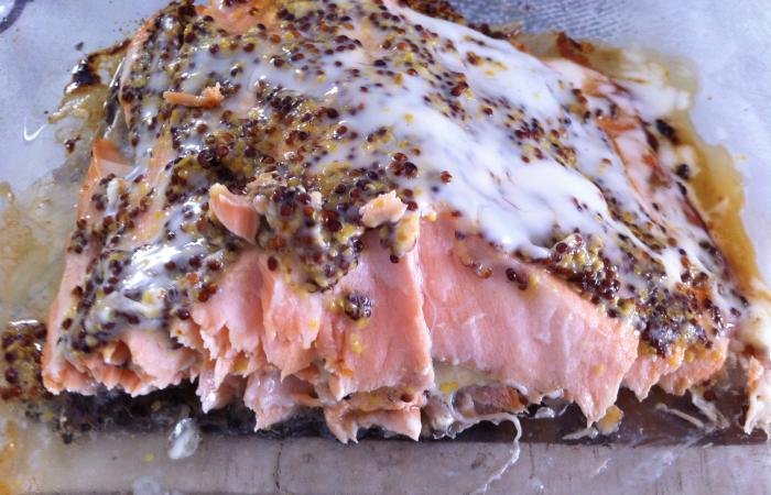 Régime Dukan (recette minceur) : Filet de saumon farci à l'italienne #dukan https://www.proteinaute.com/recette-filet-de-saumon-farci-a-l-italienne-13689.html