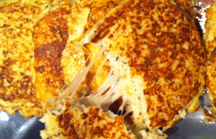 Régime Dukan (recette minceur) : Cauliflower grilled cheese ' burger de chou-fleur au fromage' #dukan https://www.proteinaute.com/recette-cauliflower-grilled-cheese-burger-de-chou-fleur-au-fromage-13748.html