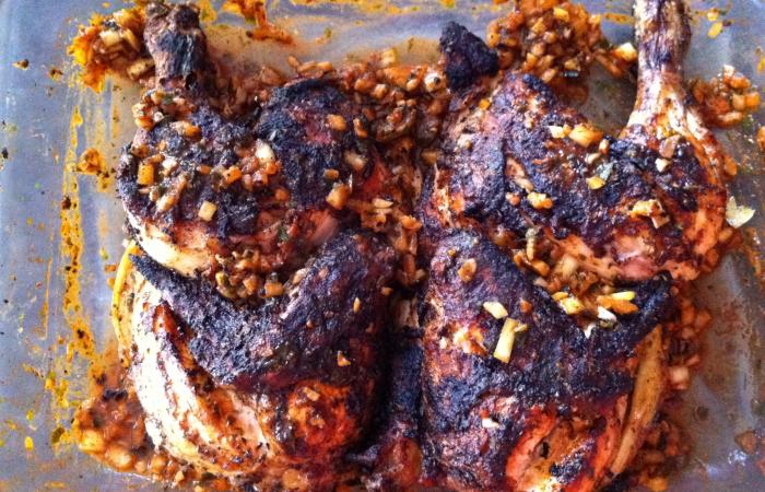 Rgime Dukan (recette minceur) : Poulet  la portugaise: frango assado #dukan https://www.proteinaute.com/recette-poulet-a-la-portugaise-frango-assado-13767.html