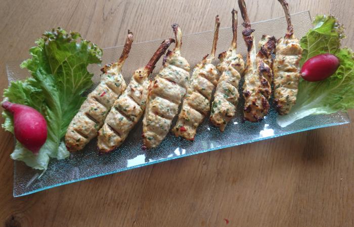 Brochettes de poulet Tha�e au lemon-grass 